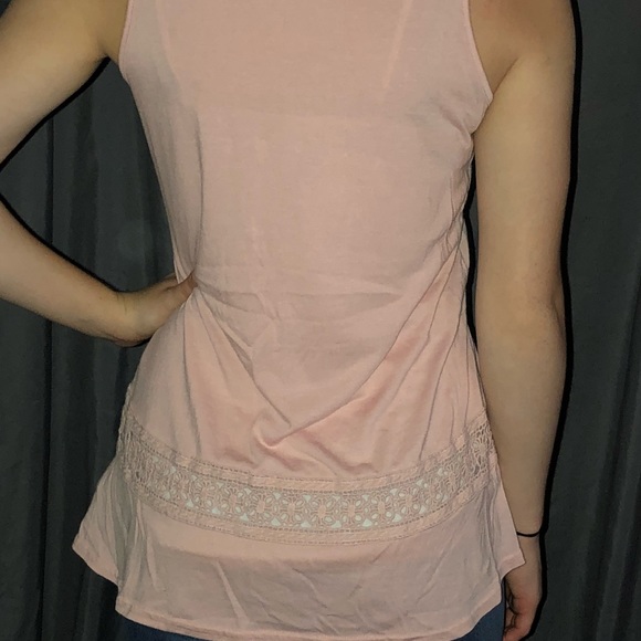 Pink Tank - Picture 2 of 2